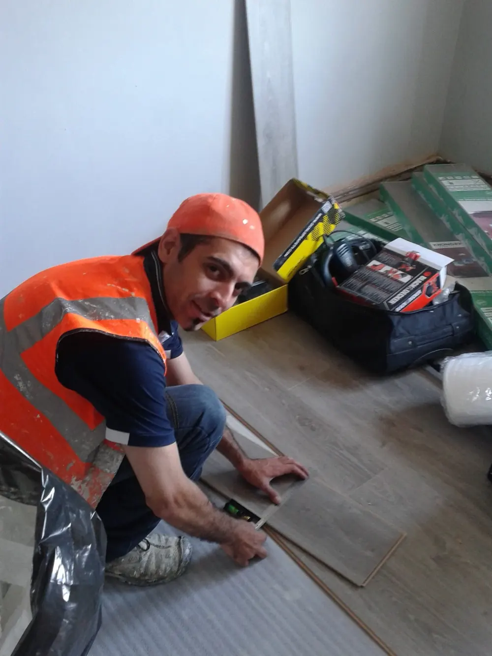 Omar fitting laminate flooring